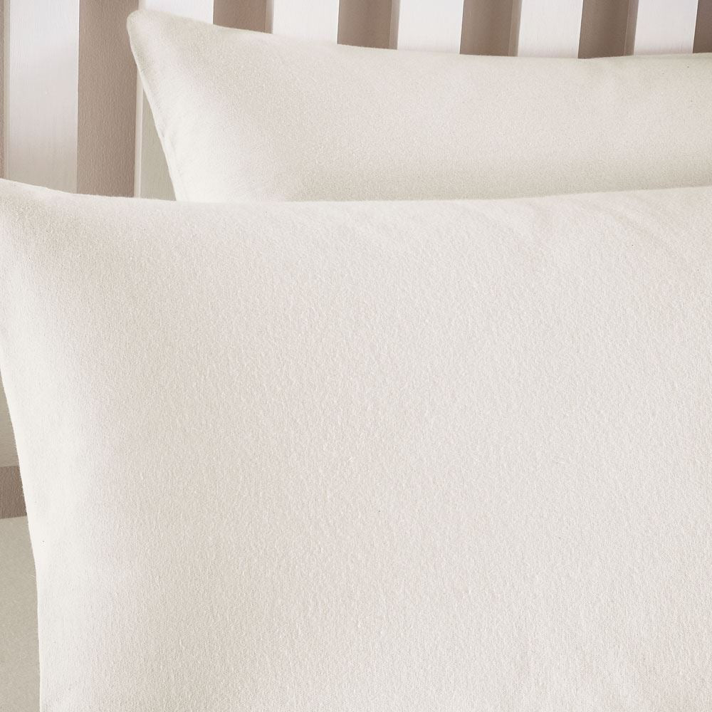Catherine Lansfield Plain Dyed 100% Brushed Cotton Flannelette Housewife Pillow Cases