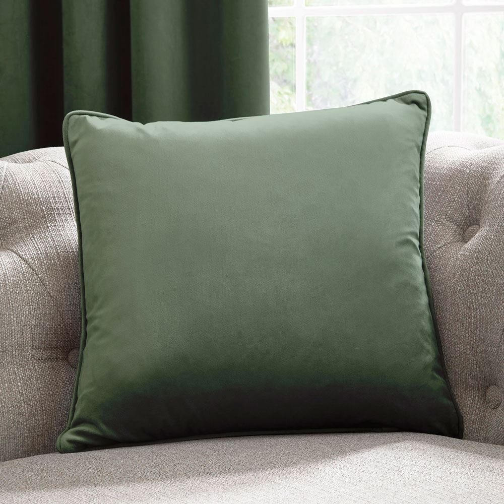 Laurence Llewelyn Bowen Montrose Velvet Piped Edge Cushion Cover