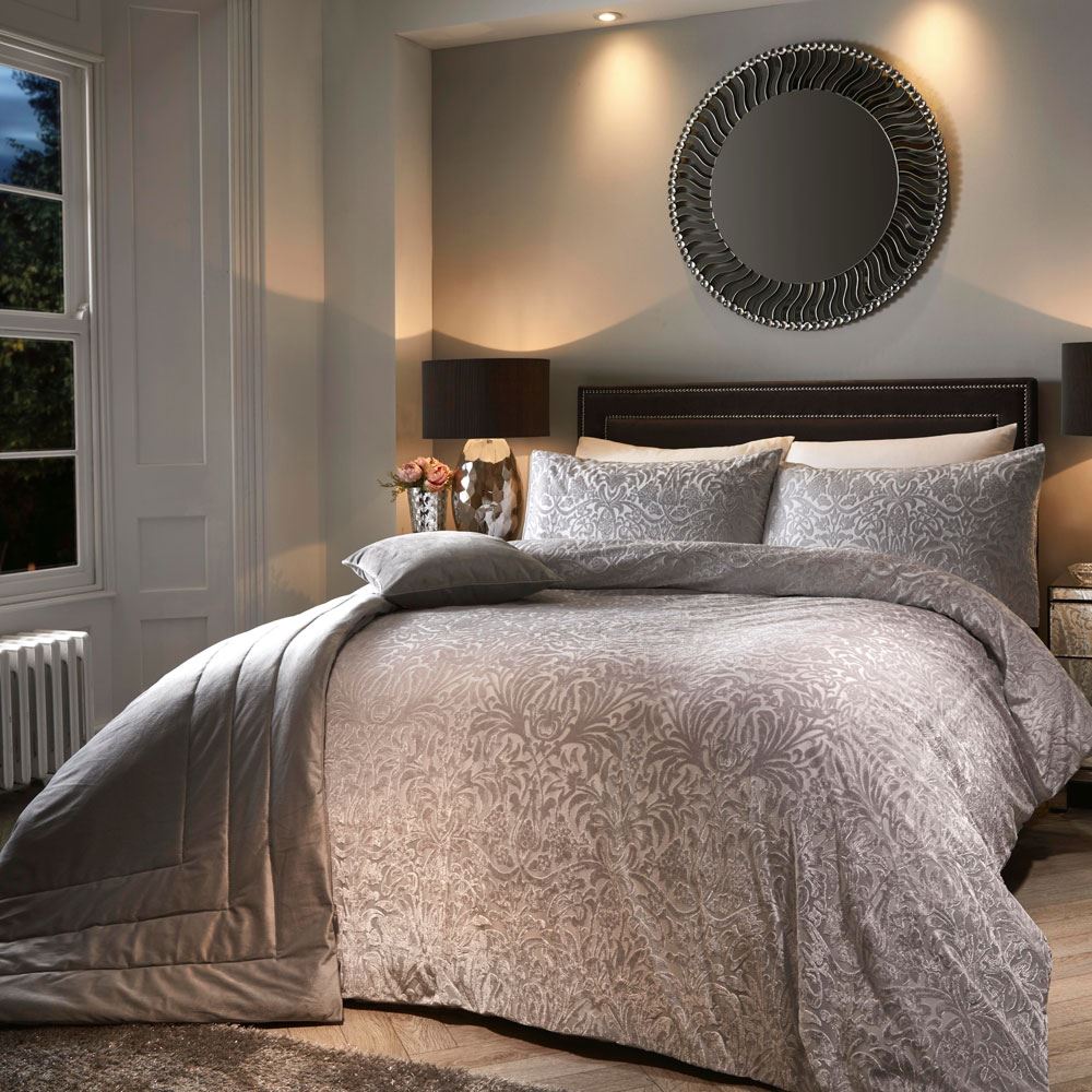 Soiree Mirella Velvet Damask Weave Duvet Cover Set