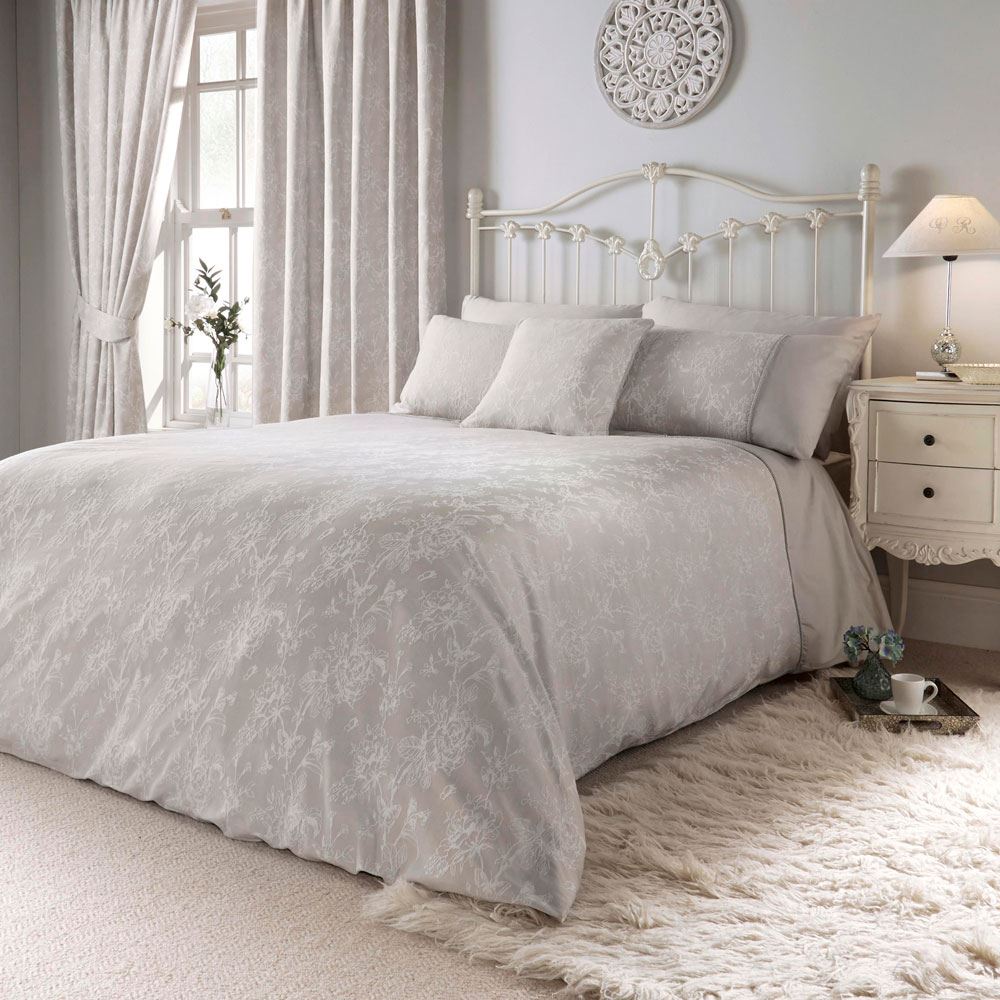Dreams & Drapes Jasmine Floral Woven Jacquard Easy Care Duvet Cover Set