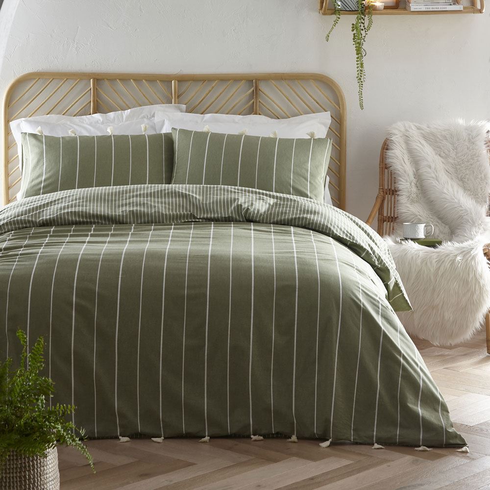 Appletree Loft Delta Stripe 100% Cotton Percale Tasseled Duvet Cover Set