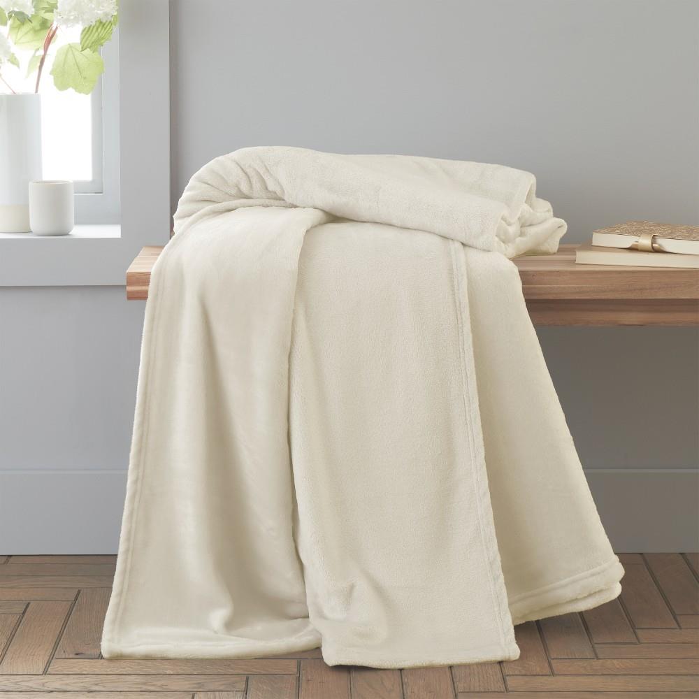 Catherine Lansfield Extra Large Raschel Velvet Touch 200x240cm Blanket Throw Cream