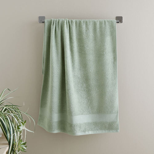 Catherine Lansfield Anti-Bacterial 100% Cotton Bath Towel