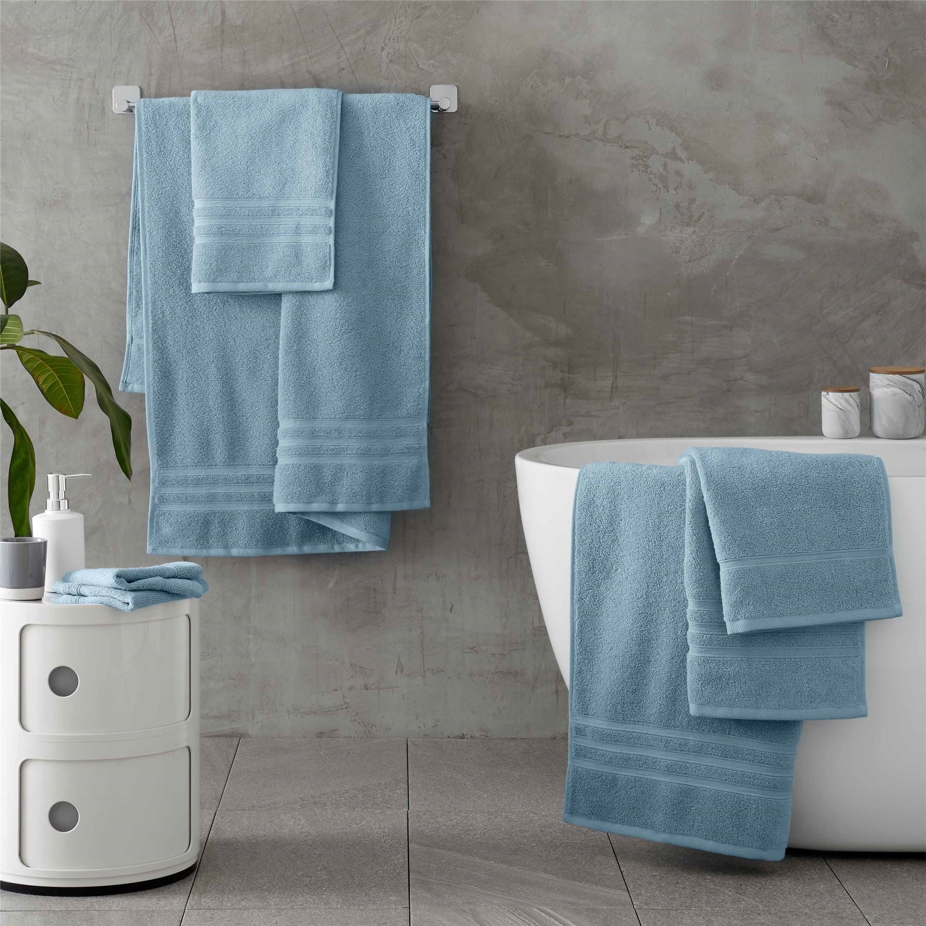 Catherine Lansfield Zero Twist 100% Micro Yarn Cotton Bath Towel