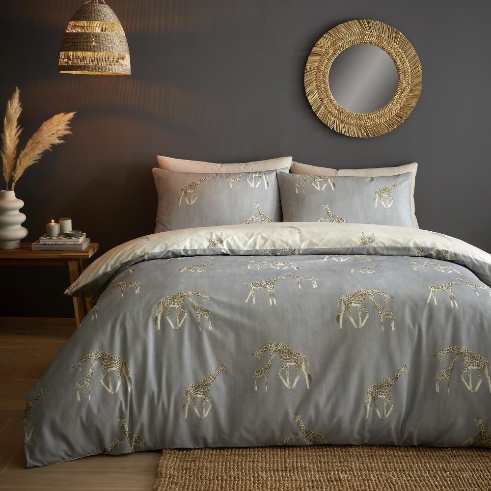 Fusion Milo Giraffe Print Easy Care Reversible Duvet Cover Set