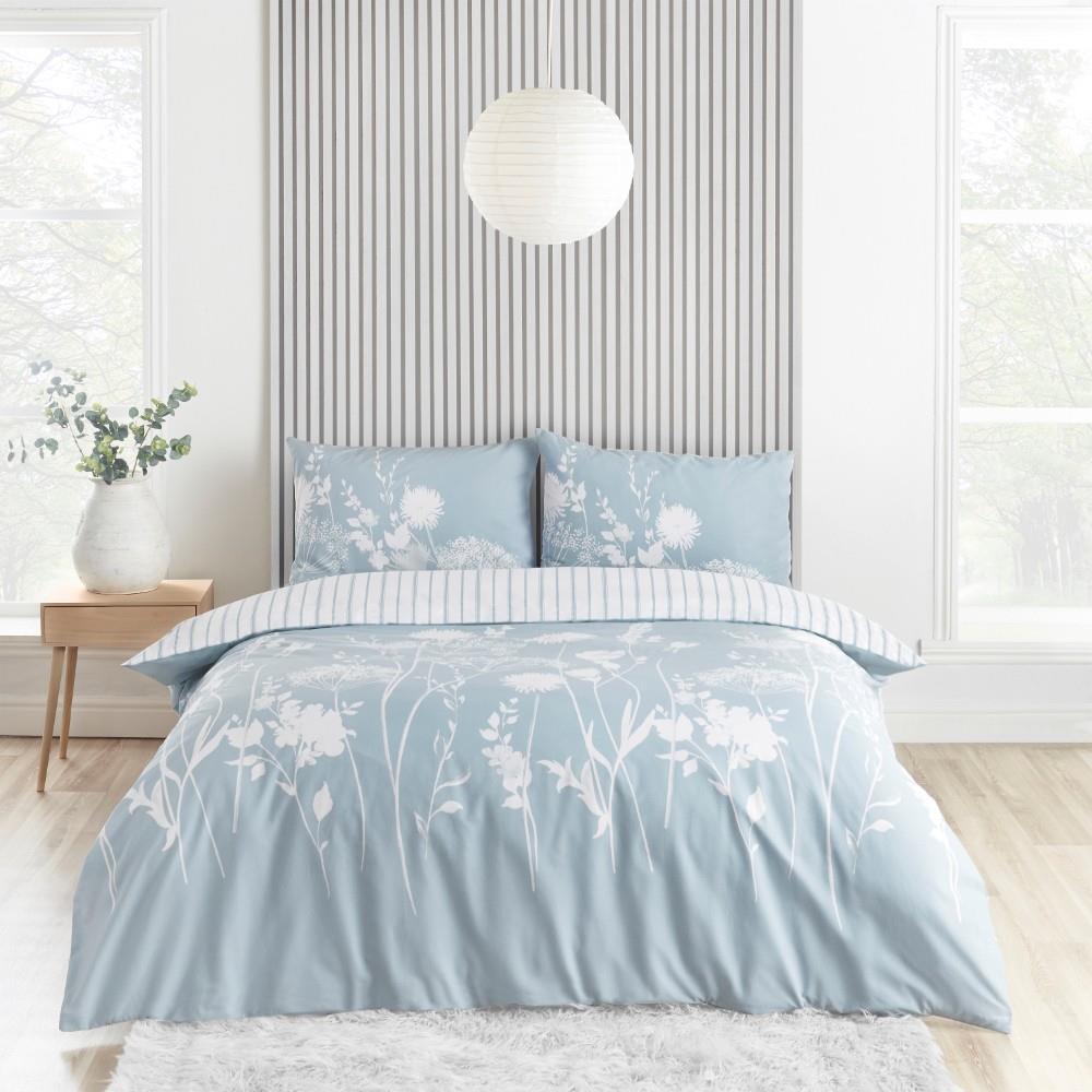 Catherine Lansfield Meadowsweet Floral Print Easy Care Reversible Duvet Cover Set