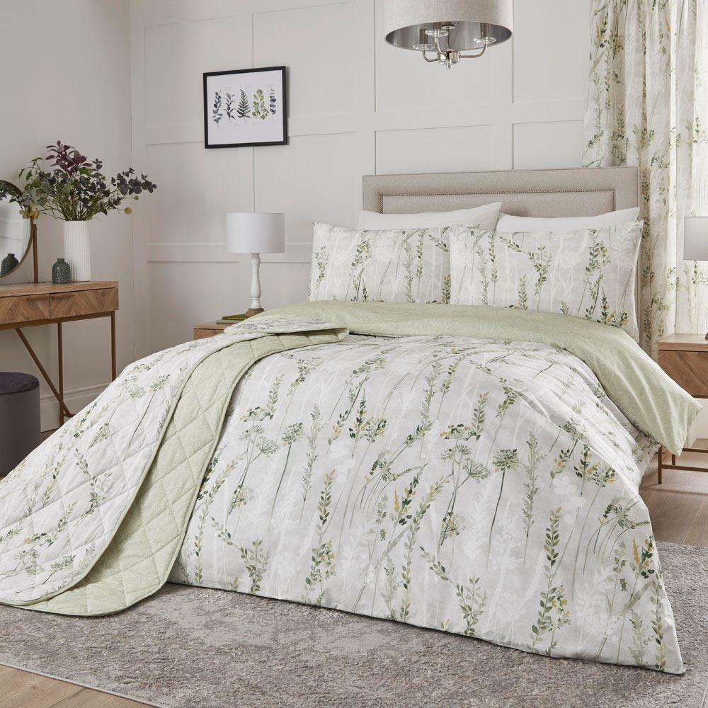 Dreams & Drapes Wild Stems Botanical Print Easy Care Reversible Duvet Cover Set