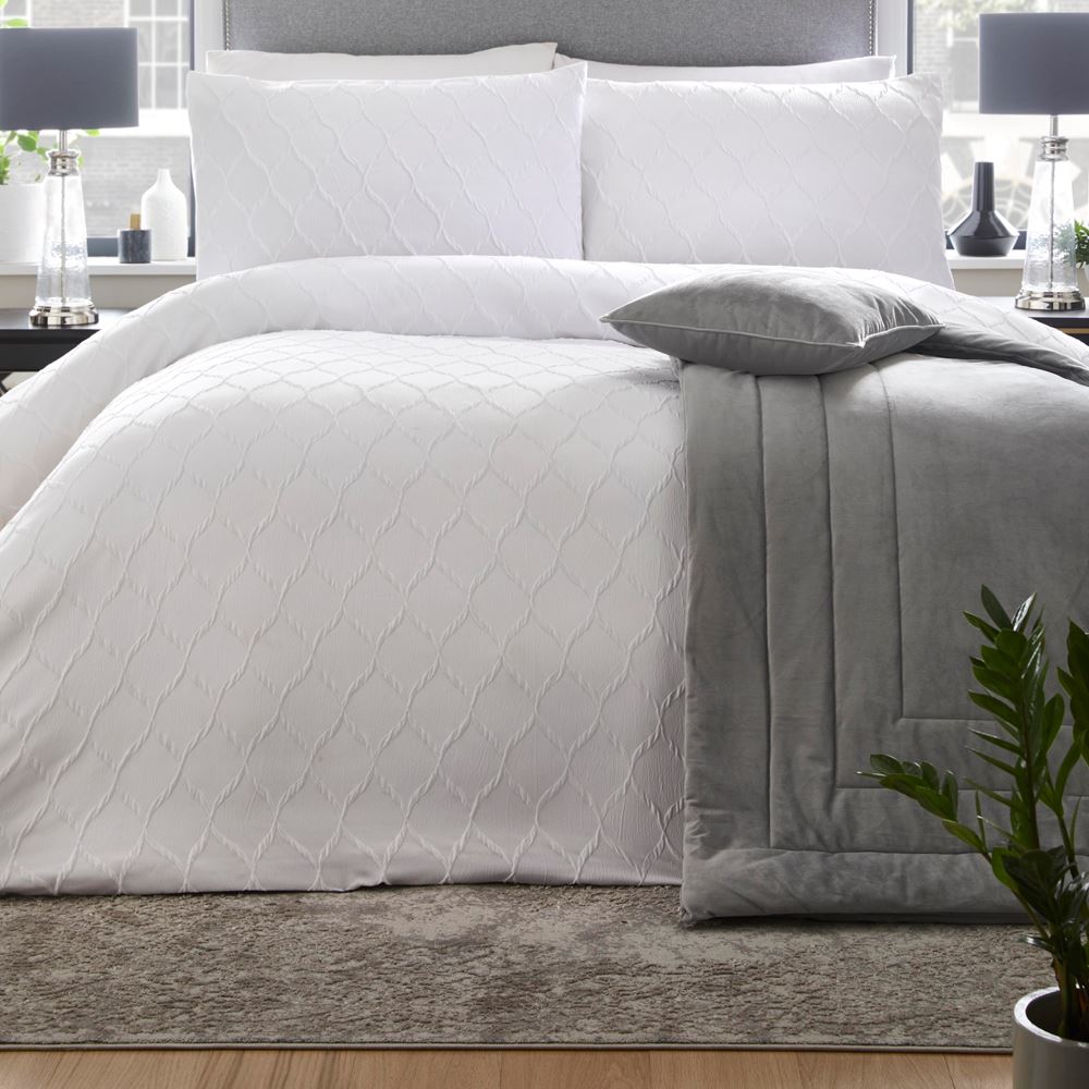 Appletree Boutique Jeneva Geometric Jacquard Duvet Cover Set