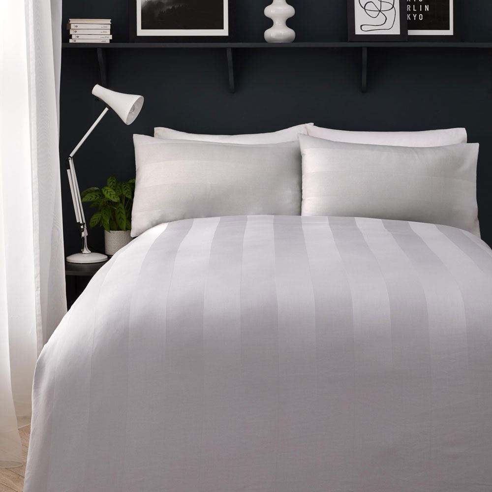 Appletree Boutique Capri Dobby Stripe 100% Cotton 200 Thread Count Duvet Cover Set