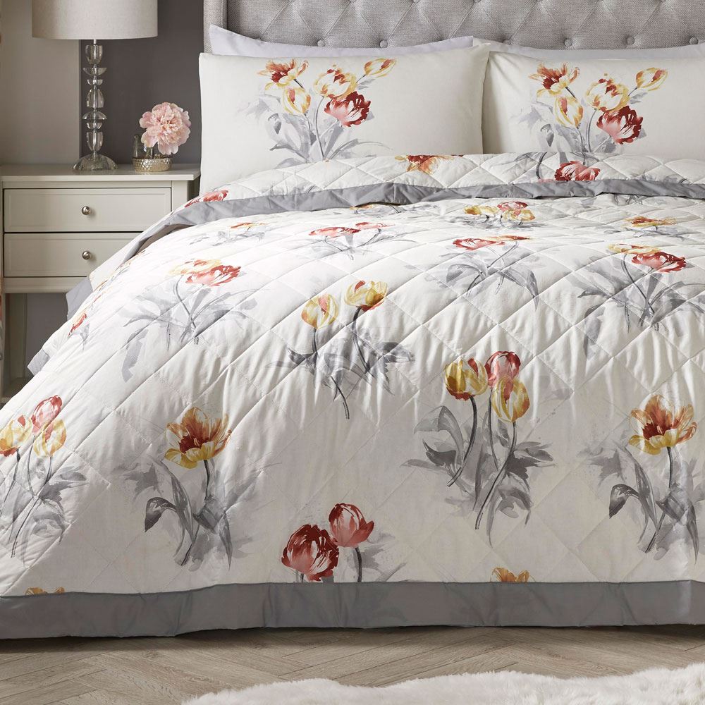 Dreams & Drapes Macy Floral Print Quilted Bedspread