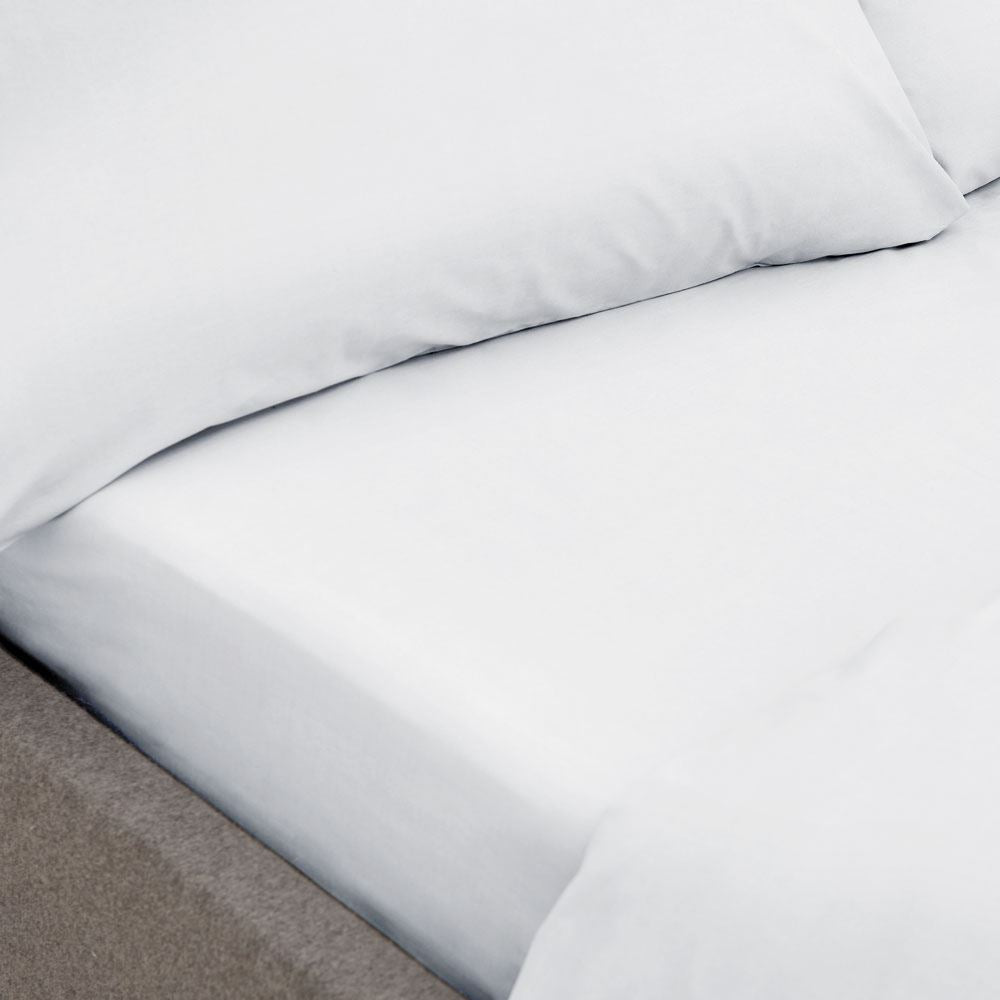 Bianca 100% Organic Cotton 200 Thread Count Fitted Sheet