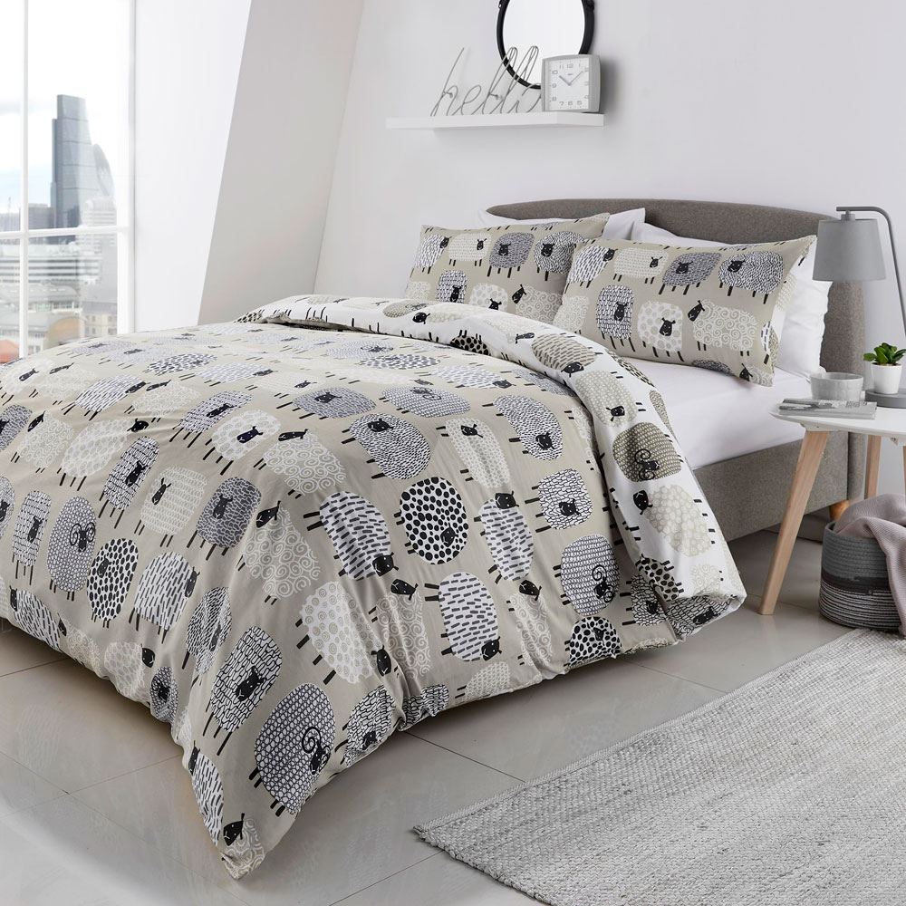 Fusion Dotty Sheep Print Reversible Duvet Cover Set