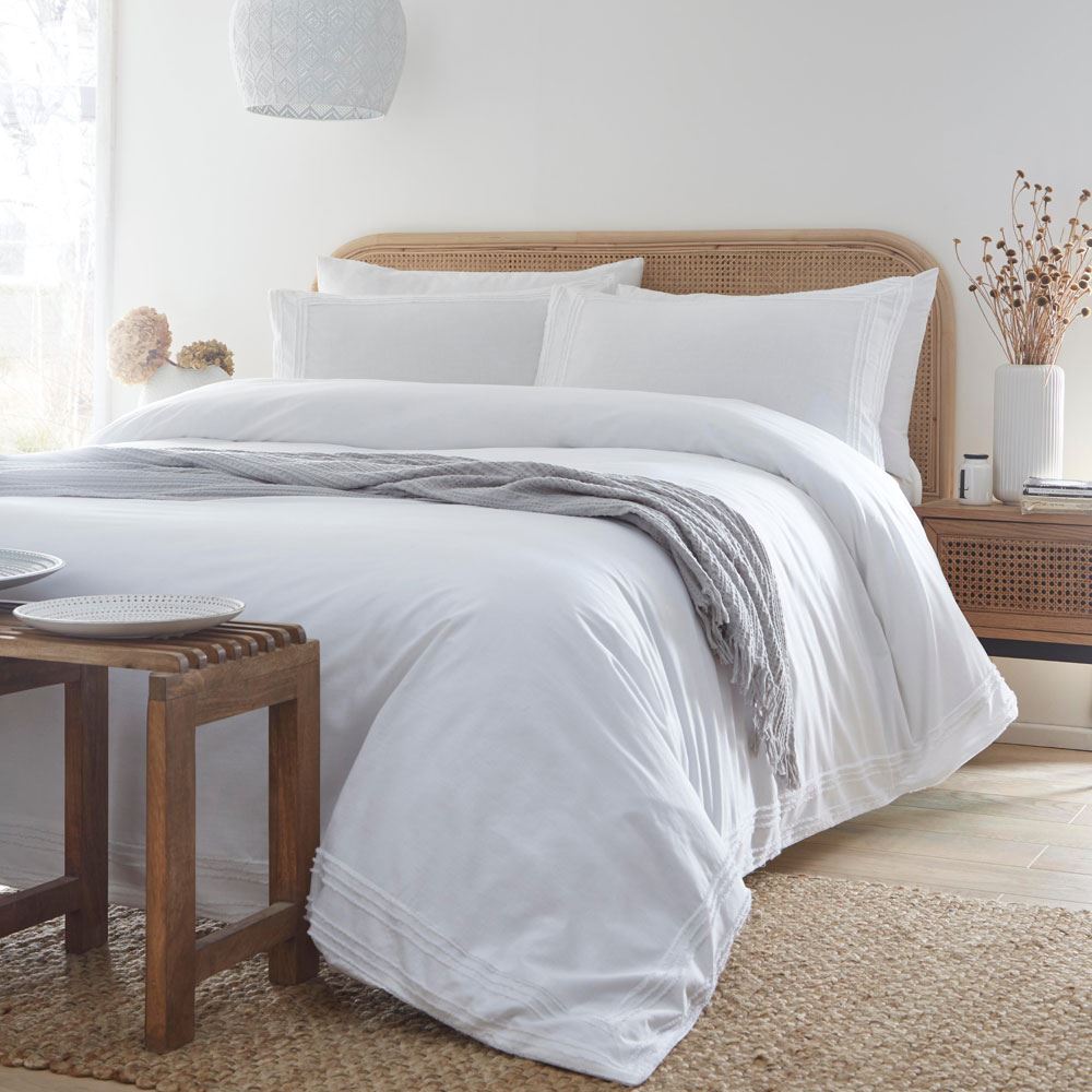 Appletree Loft Stratford Tufted 100% Cotton Duvet Cover Set