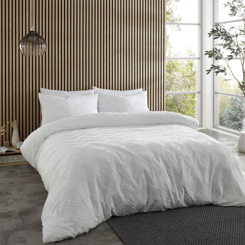 Catherine Lansfield Chevron Clipped Jacquard Duvet Cover Set