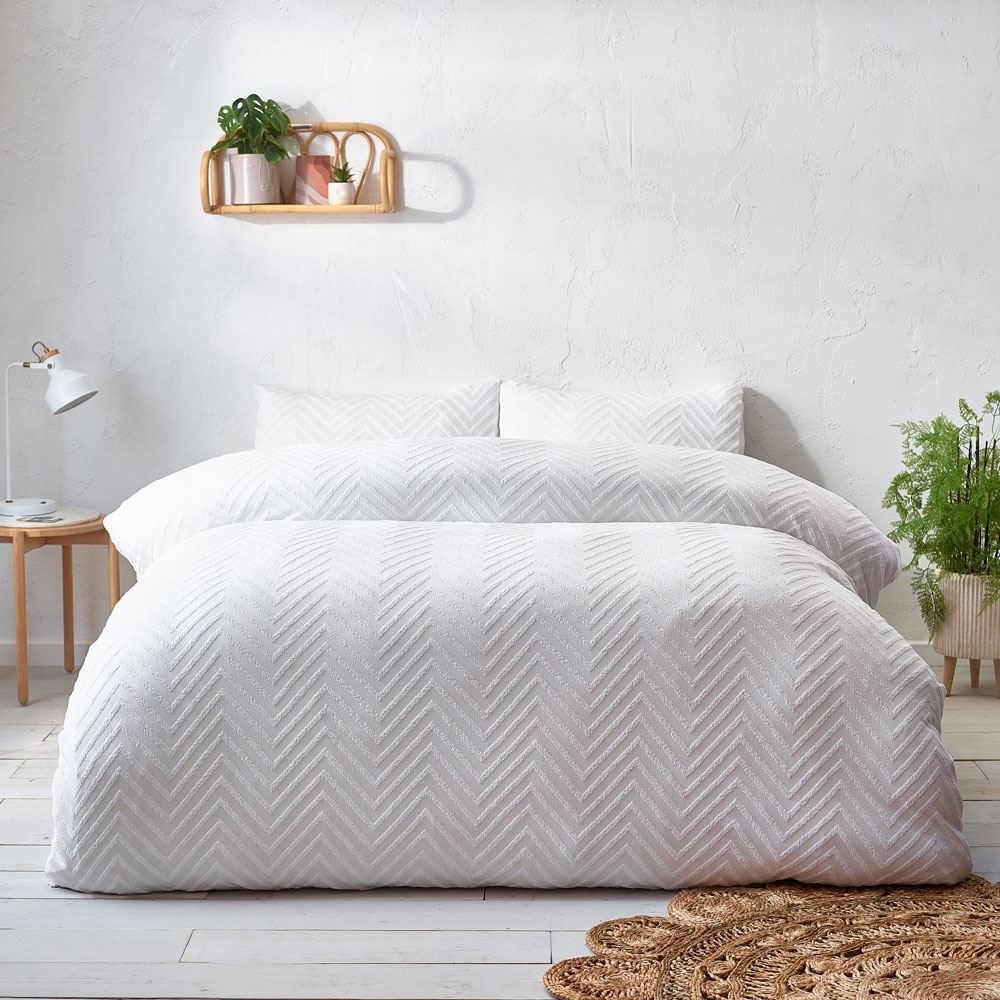 The Linen Yard Chevron Tuft 100% Cotton Duvet Cover Set
