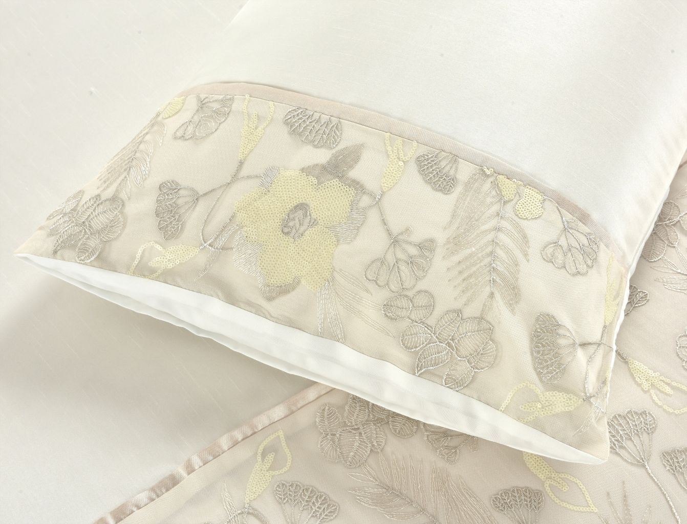 Night Zone Savanna Floral Embroidery Filled Cushion, 30 x 45 Cm