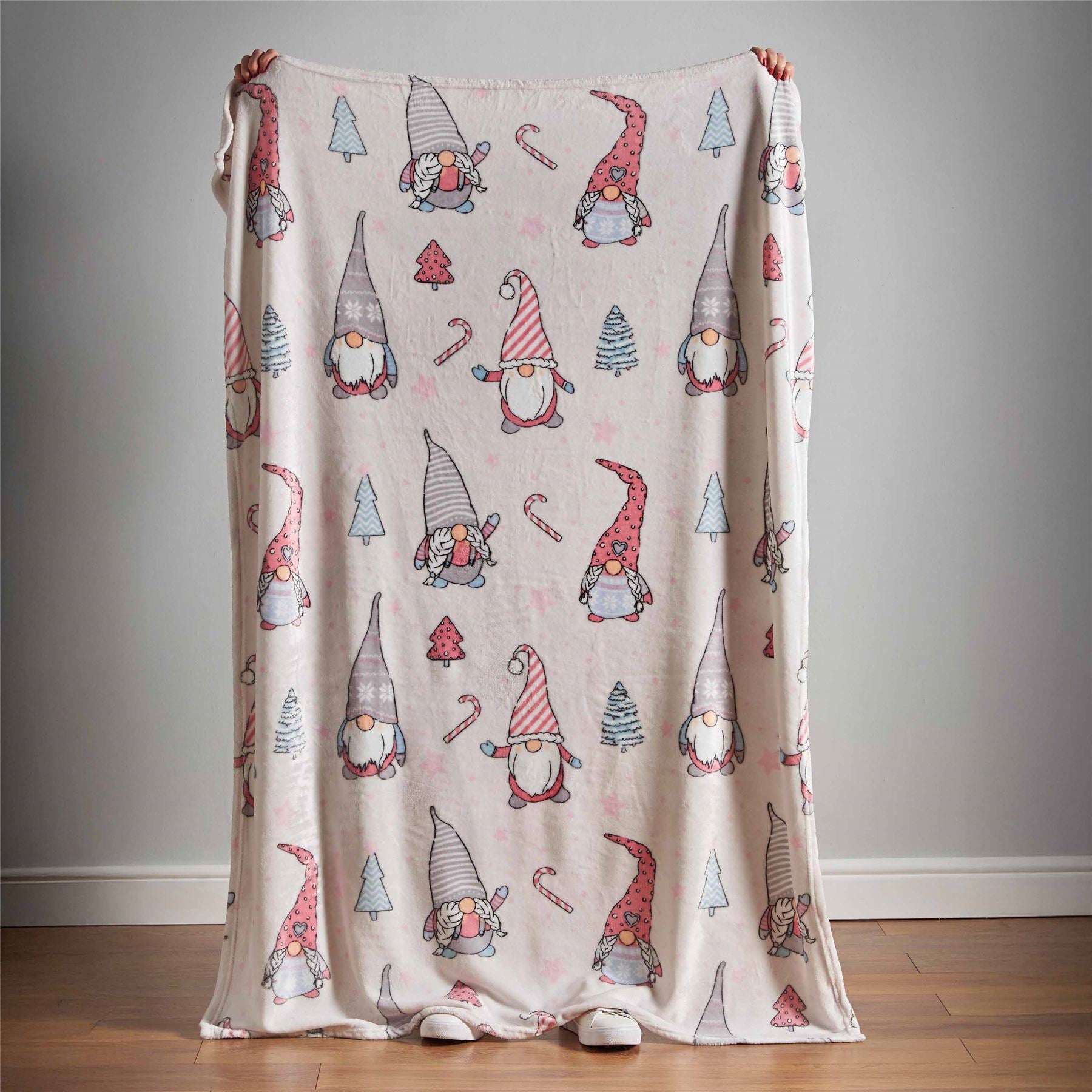 Catherine Lansfield Christmas Festive Gnomes Cosy Fleece Throw