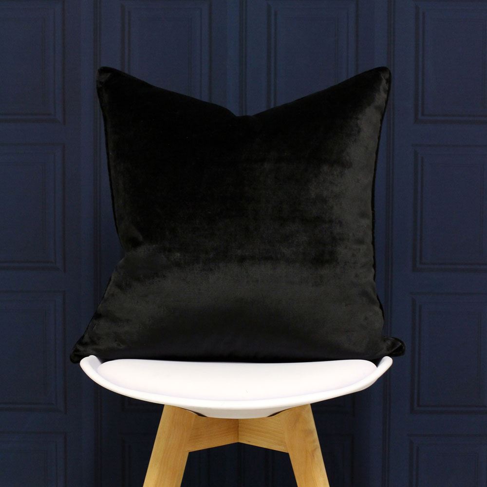 Riva Paoletti Luxe Soft Faux Velvet Piped Cushion Cover