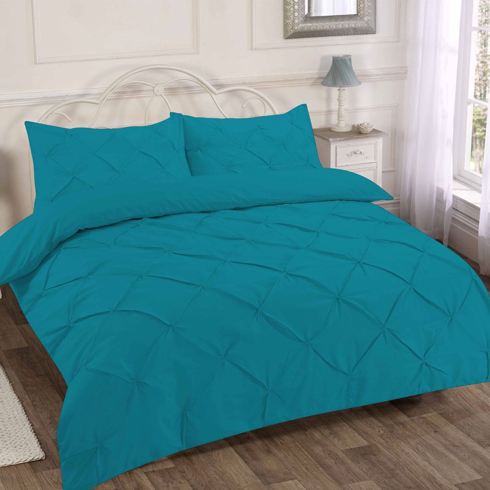 Night Zone Alexander Diamond Pintuck Duvet Cover Set