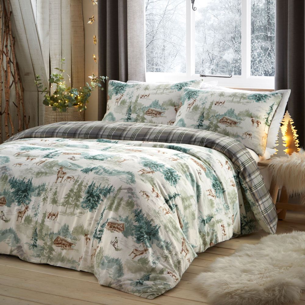Dreams & Drapes Christmas Snow Scene 100% Brushed Cotton Reversible Duvet Cover Set