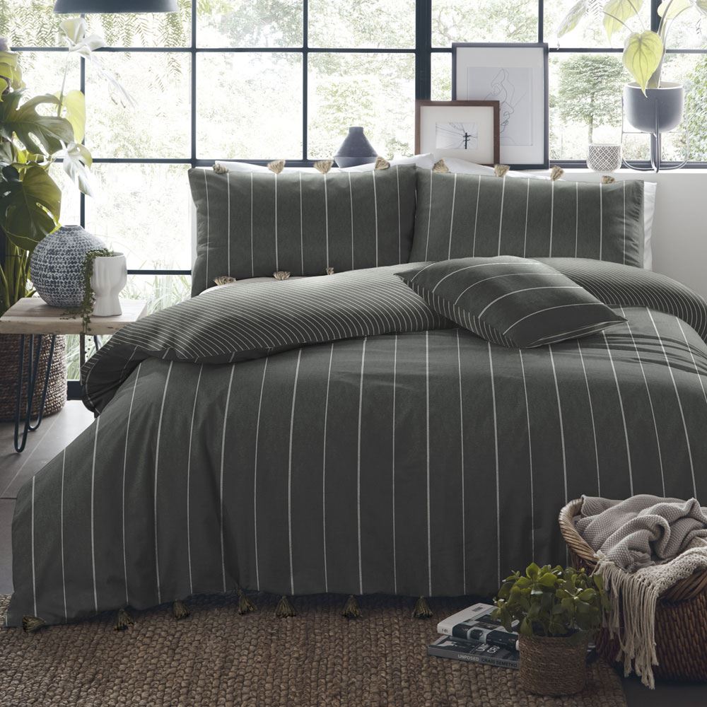 Appletree Loft Delta Stripe 100% Cotton Percale Tasseled Duvet Cover Set