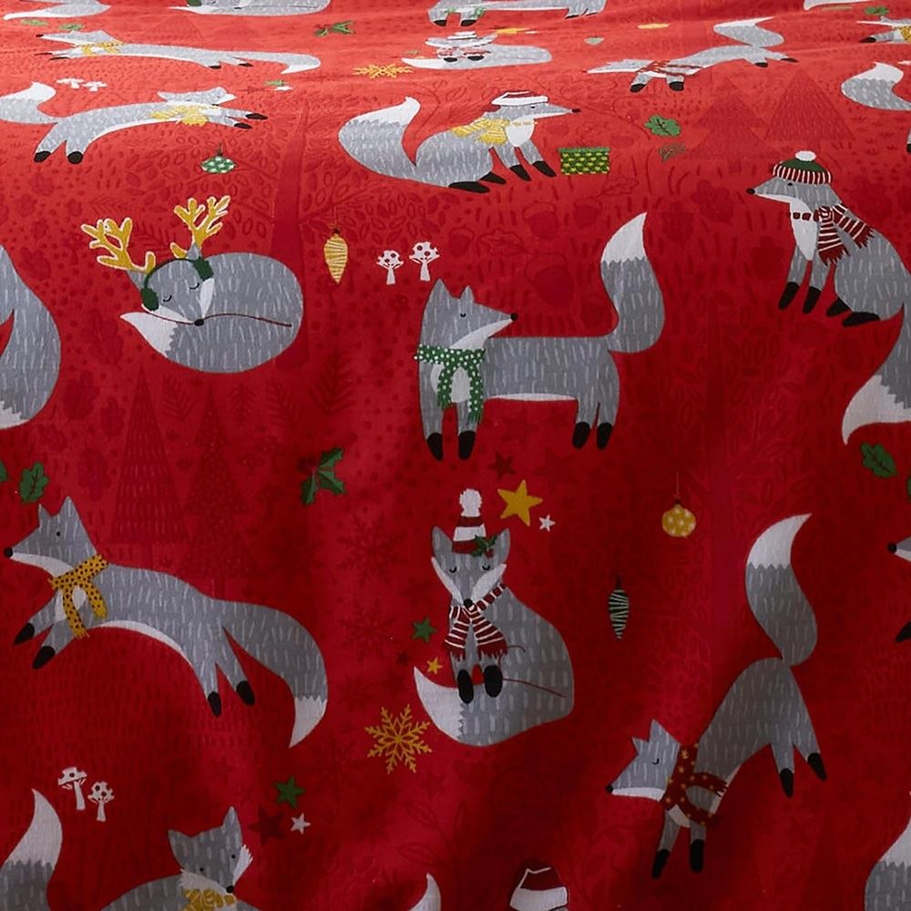 Fusion Christmas Foraging Fox Print Reversible Duvet Cover Set