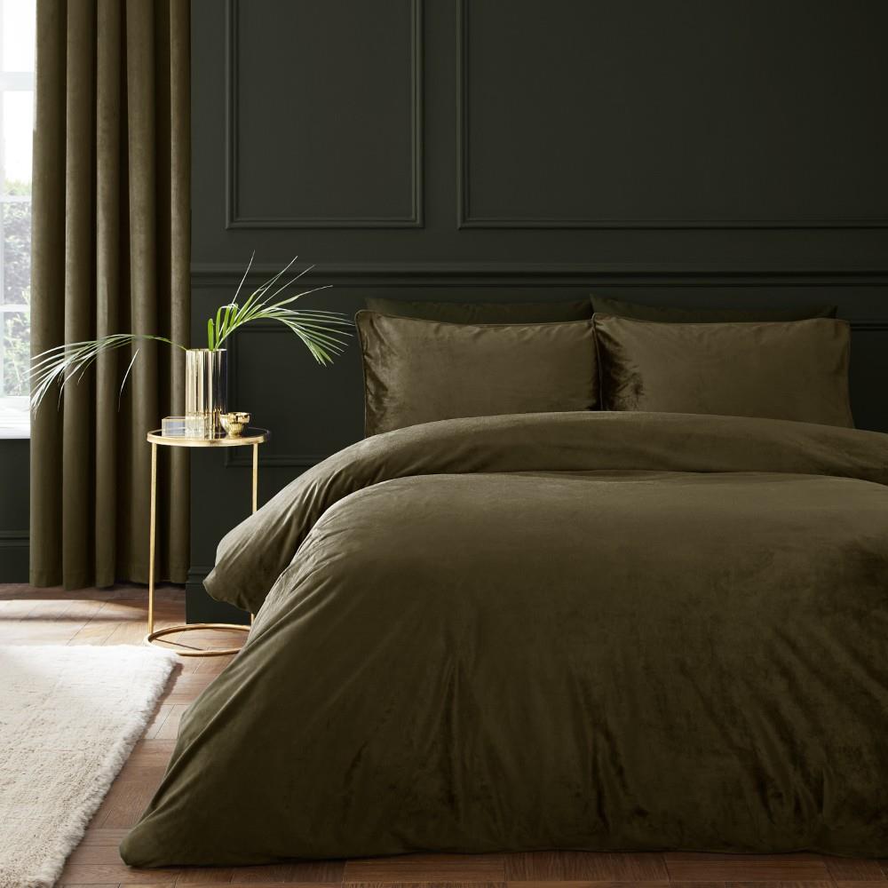 Catherine Lansfield Kingsley Soft Matt Velvet Duvet Cover Set