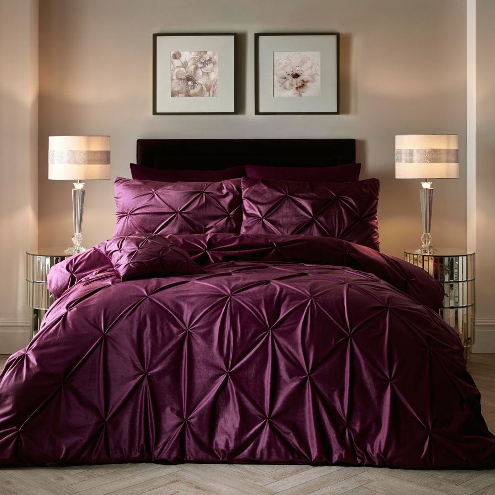 Soiree Mira Pinch Pleated Velvet Duvet Cover Set