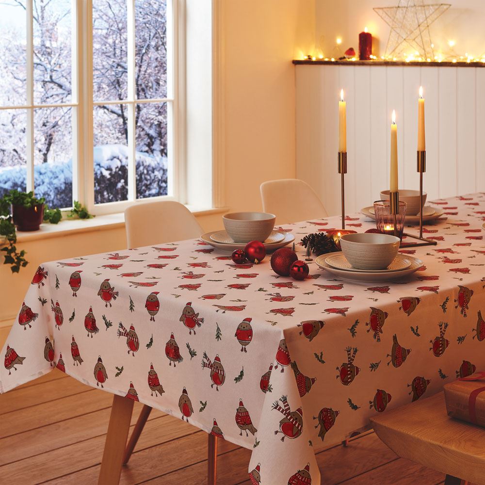 Catherine Lansfield Christmas Robins 100% Cotton Tablecloth