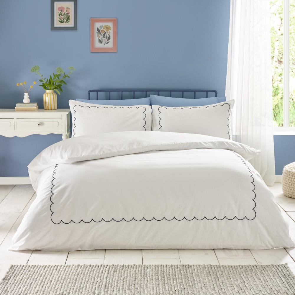 Catherine Lansfield Scallop Border Embroidery Single Duvet Cover Set with Pillowcase White / Navy