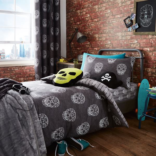 Catherine Lansfield Skulls Easy Care Cotton Rich Duvet Cover Set