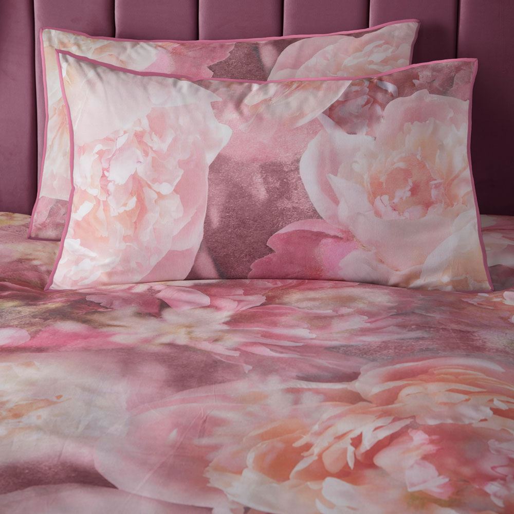 Soiree Rose Bloom Print 100% Cotton 200 Thread Count Duvet Cover Set