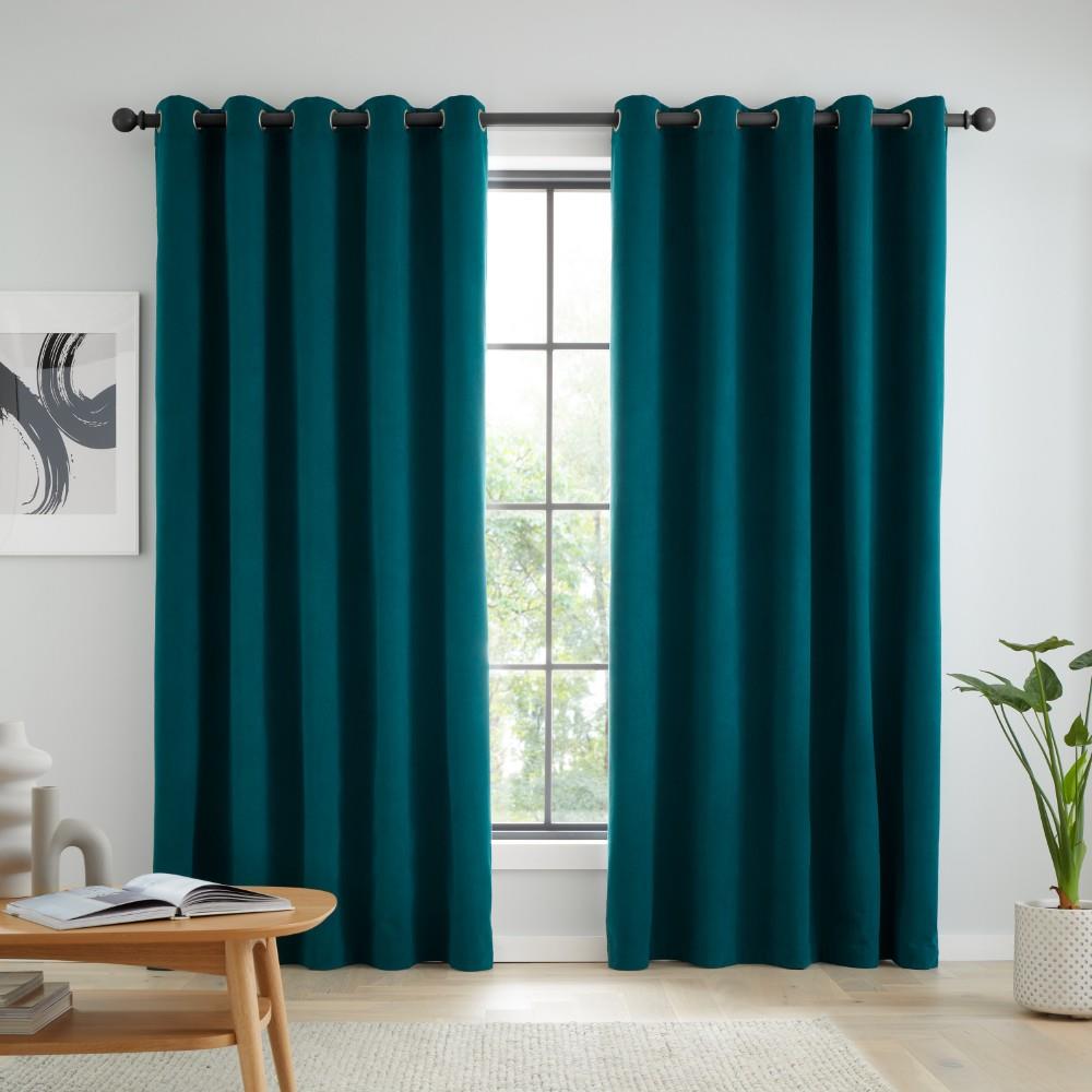 Catherine Lansfield Wilson Plain Thermal Blackout Eyelet Lined Curtains