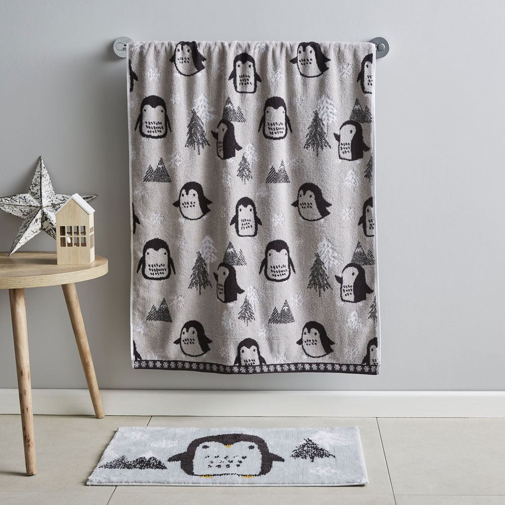 Catherine Lansfield Cosy Penguin Soft & Absorbent 100% Cotton 500gsm Bath Towel