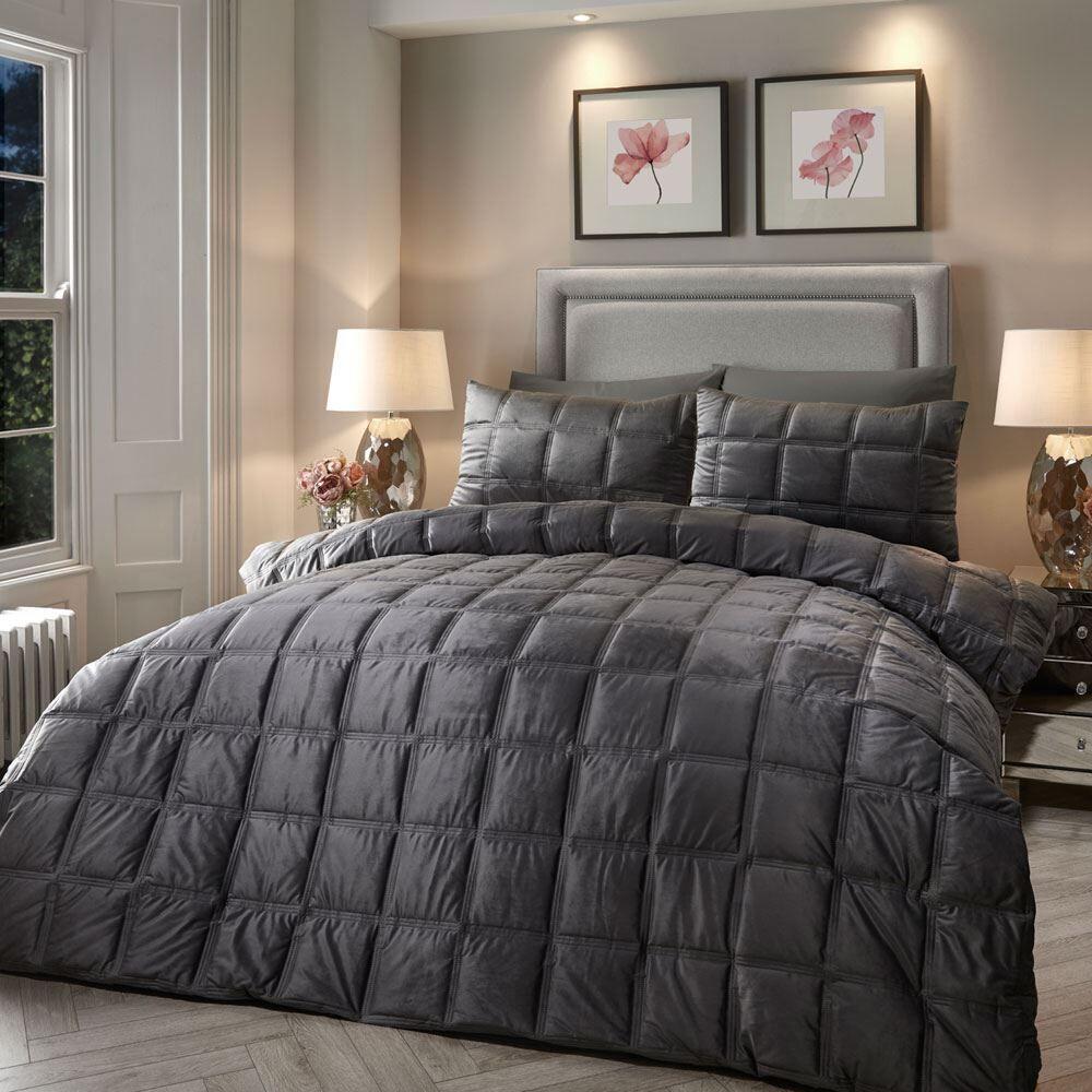 Soiree Brighton Square Velvet Duvet Cover Set