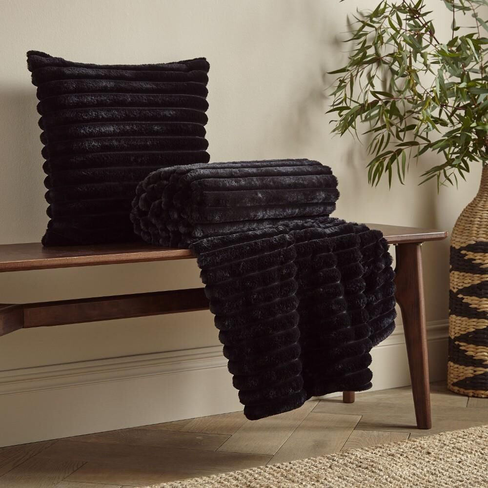 Catherine Lansfield Cosy Ribbed Faux Fur Soft Touch Throw