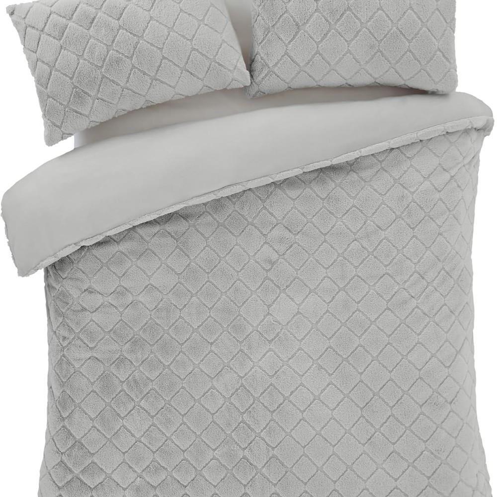 Catherine Lansfield Cosy Diamond Faux Fur Duvet Cover Set