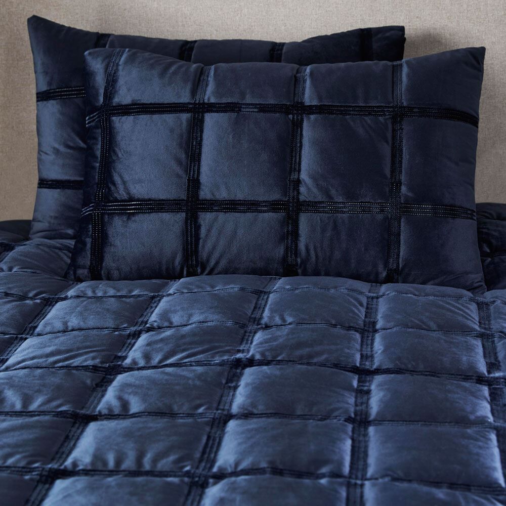 Soiree Brighton Square Velvet Duvet Cover Set