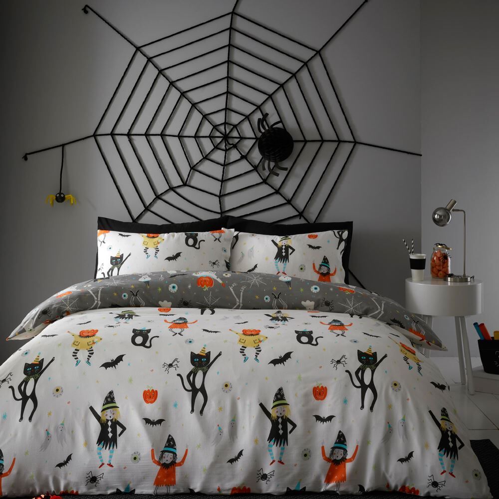 Bedlam Halloween Party Glow In The Dark Duvet Cover Set