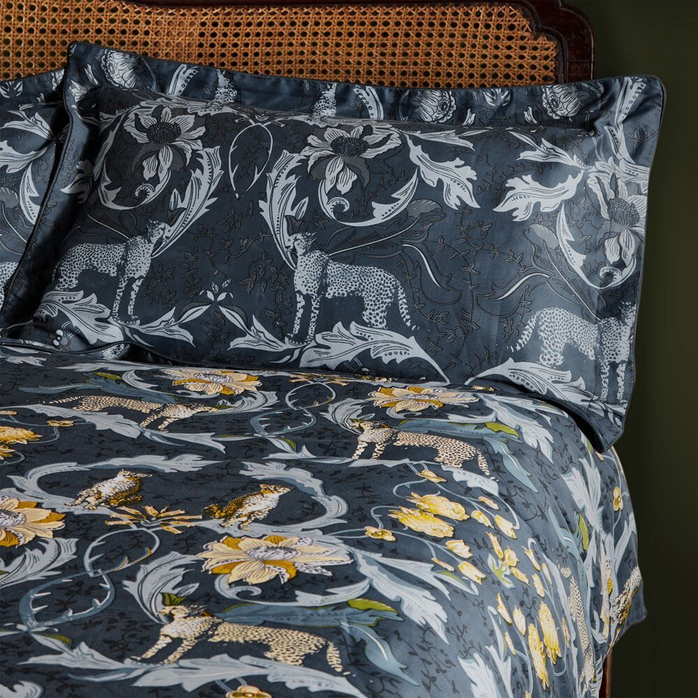 Paoletti Nouvilla 100% Cotton Sateen 200 Thread Count Reversible Oxford Pillow Case, Multi, Pair