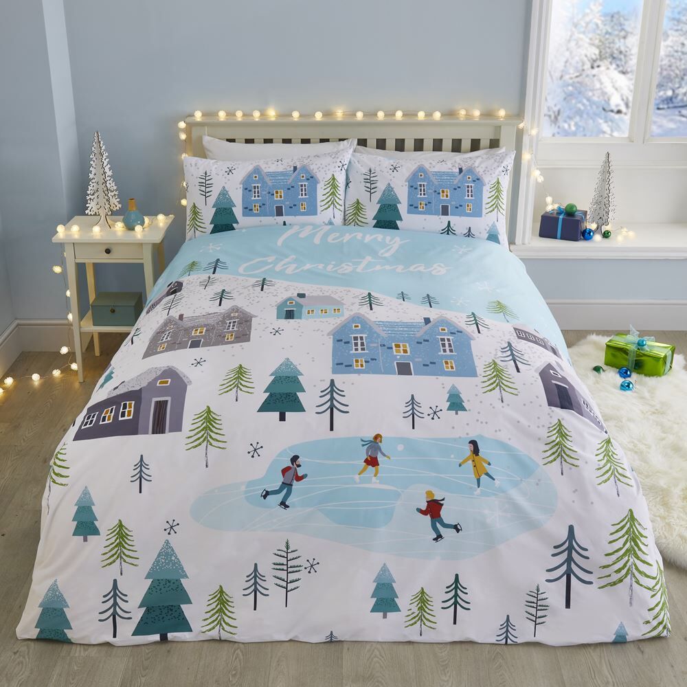 Fusion Christmas Festive Village Easy Care Reversible Duvet Cover Set