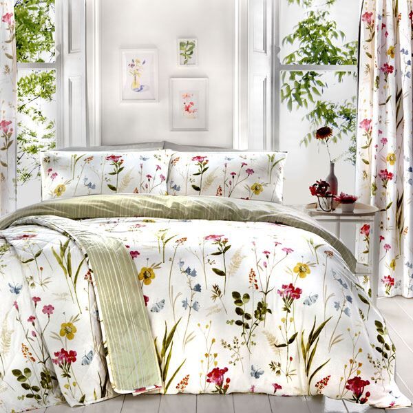 Dreams & Drapes Spring Glade Floral Print Reversible Duvet Cover Set, Multi
