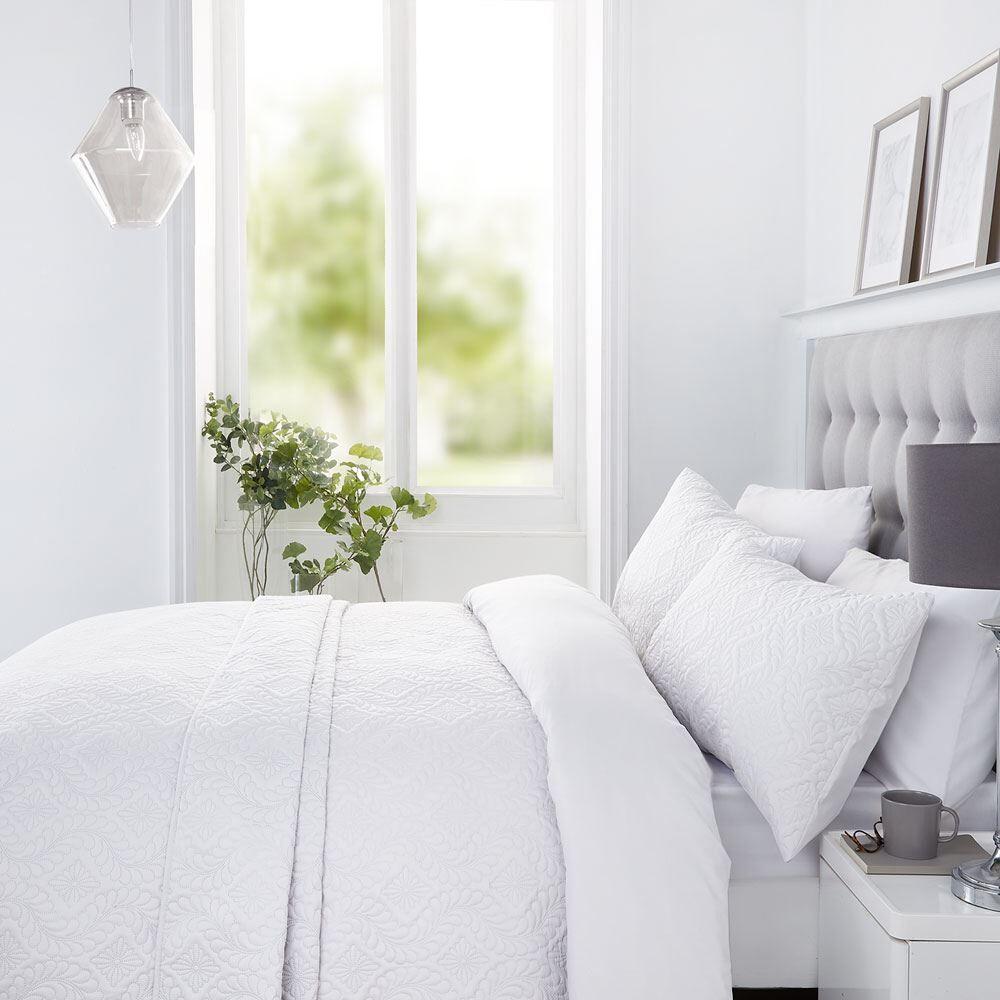 Serene Gianna Pinsonic Stitch Quilted Duvet Cover Set