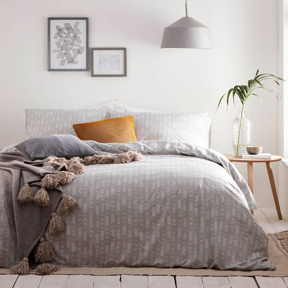 The Linen Yard Greenwich Aztec Print 100% Cotton Reversible Duvet Cover Set