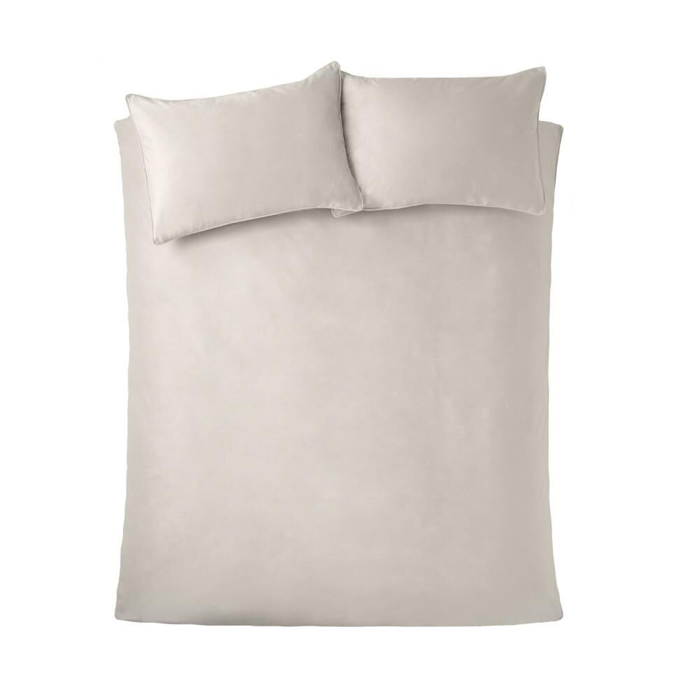 Catherine Lansfield Kingsley Soft Matt Velvet Duvet Cover Set