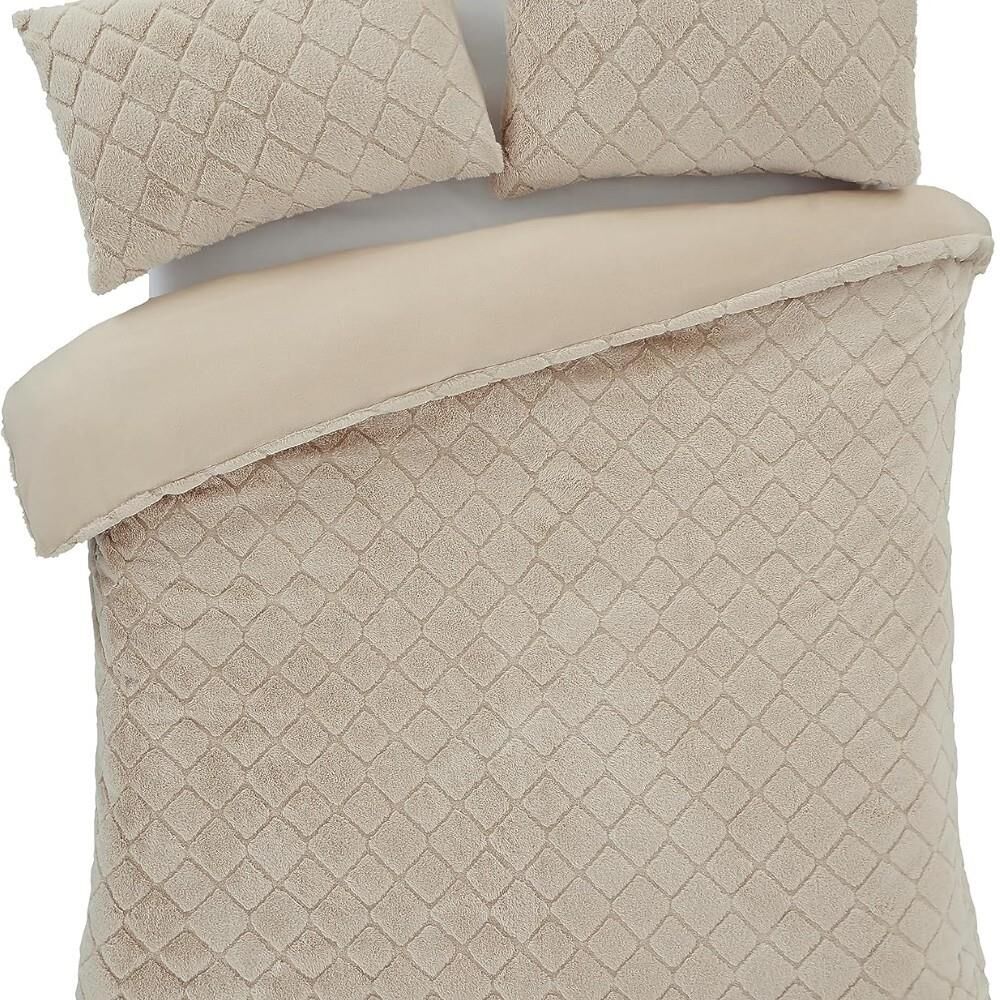 Catherine Lansfield Cosy Diamond Faux Fur Duvet Cover Set
