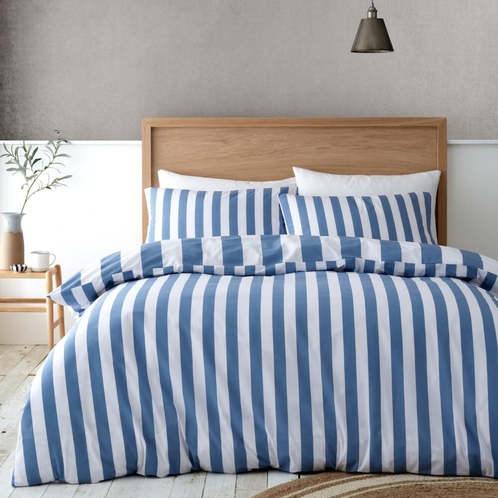 Catherine Lansfield Cove Stripe Reversible Duvet Cover Set