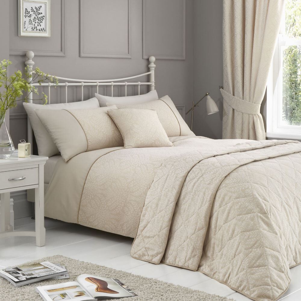 Dreams & Drapes Fearne Floral Jacquard Textured Weave Duvet Cover Set