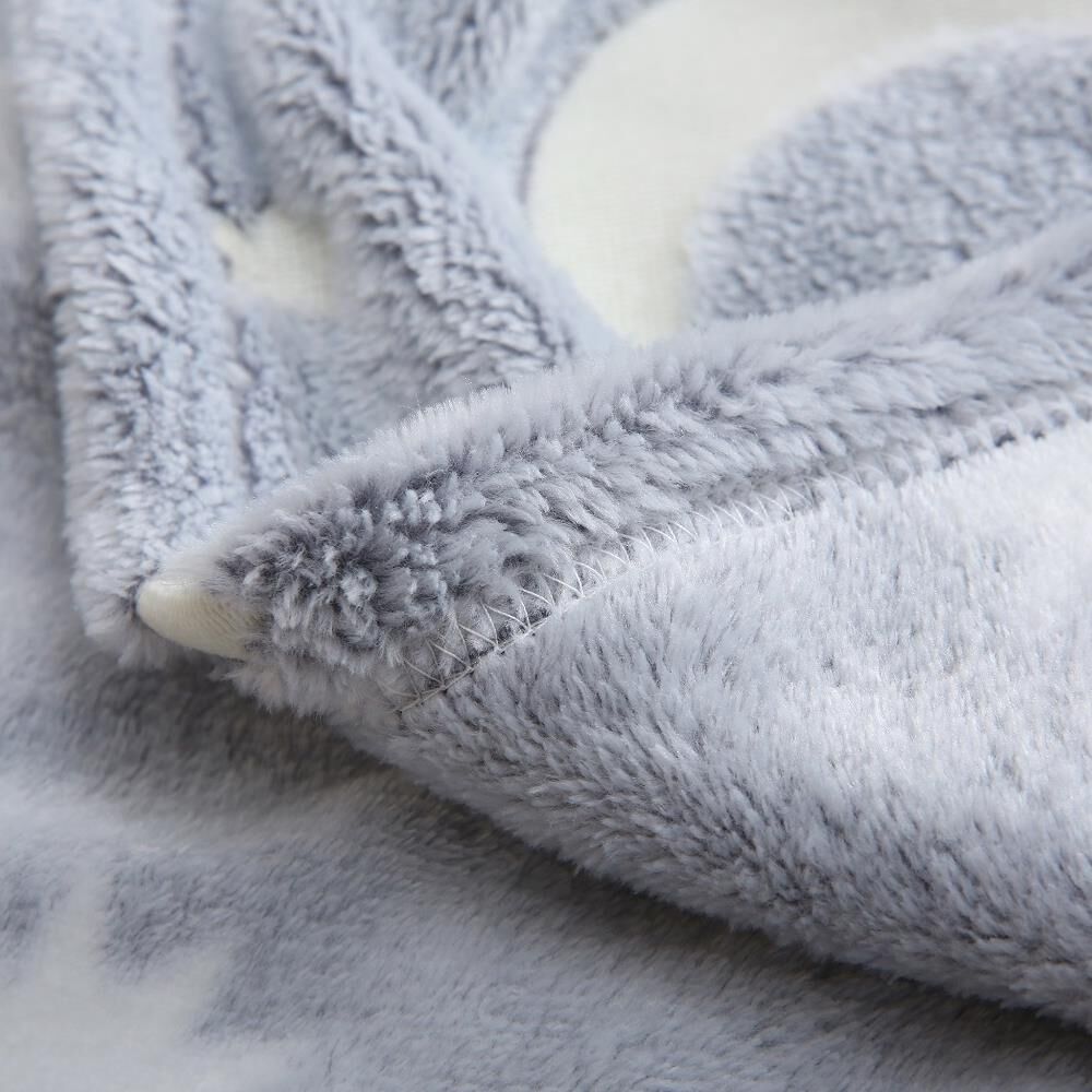 Night Zone Moon & Stars Glow In The Dark Super Soft Fleece Warm & Cosy Throw