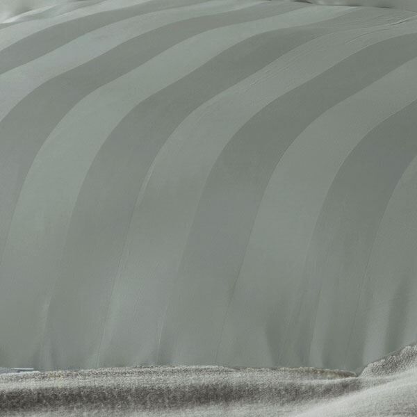 Belledorm Hotel Suite Central Park Stripe 240 Thread Count 100% Cotton Duvet Cover Set, Platinum, Double